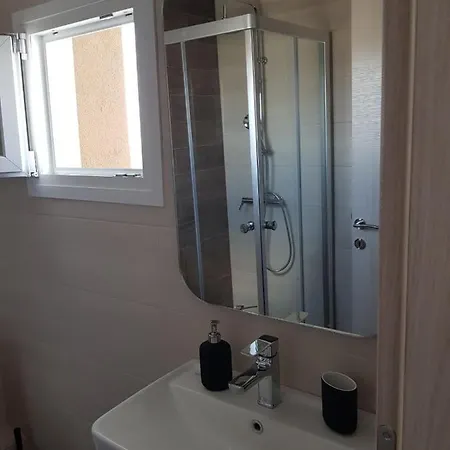 Seaview Deluxe