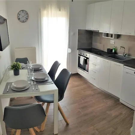 Seaview Deluxe Apartment Thessaloniki