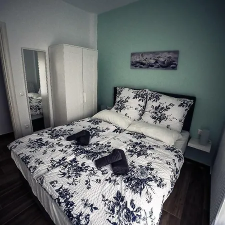 Апартаменты Seaview Deluxe